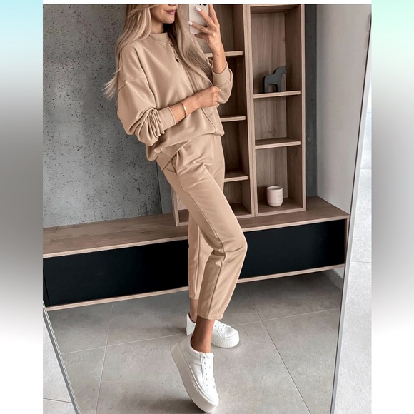 NWOT- Womens 2 Piece Lounge Jogger Sweatsuit Set - Picture 4 of 5